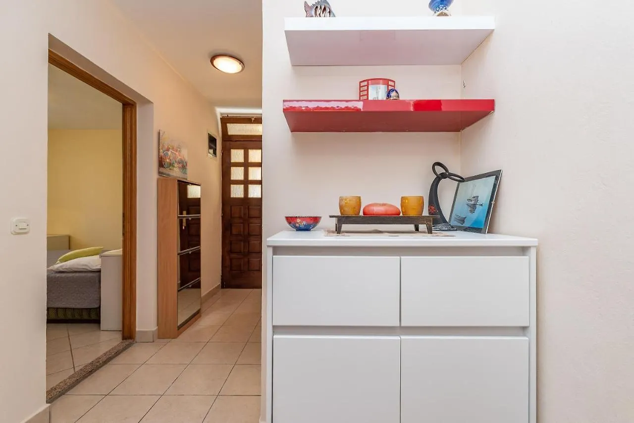 Apartmani Merica Pakostane