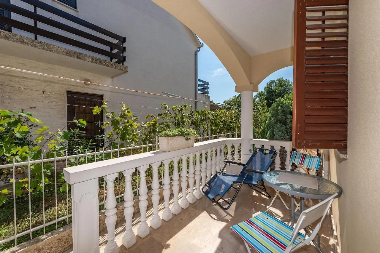 Apartmani Merica Pakoštane