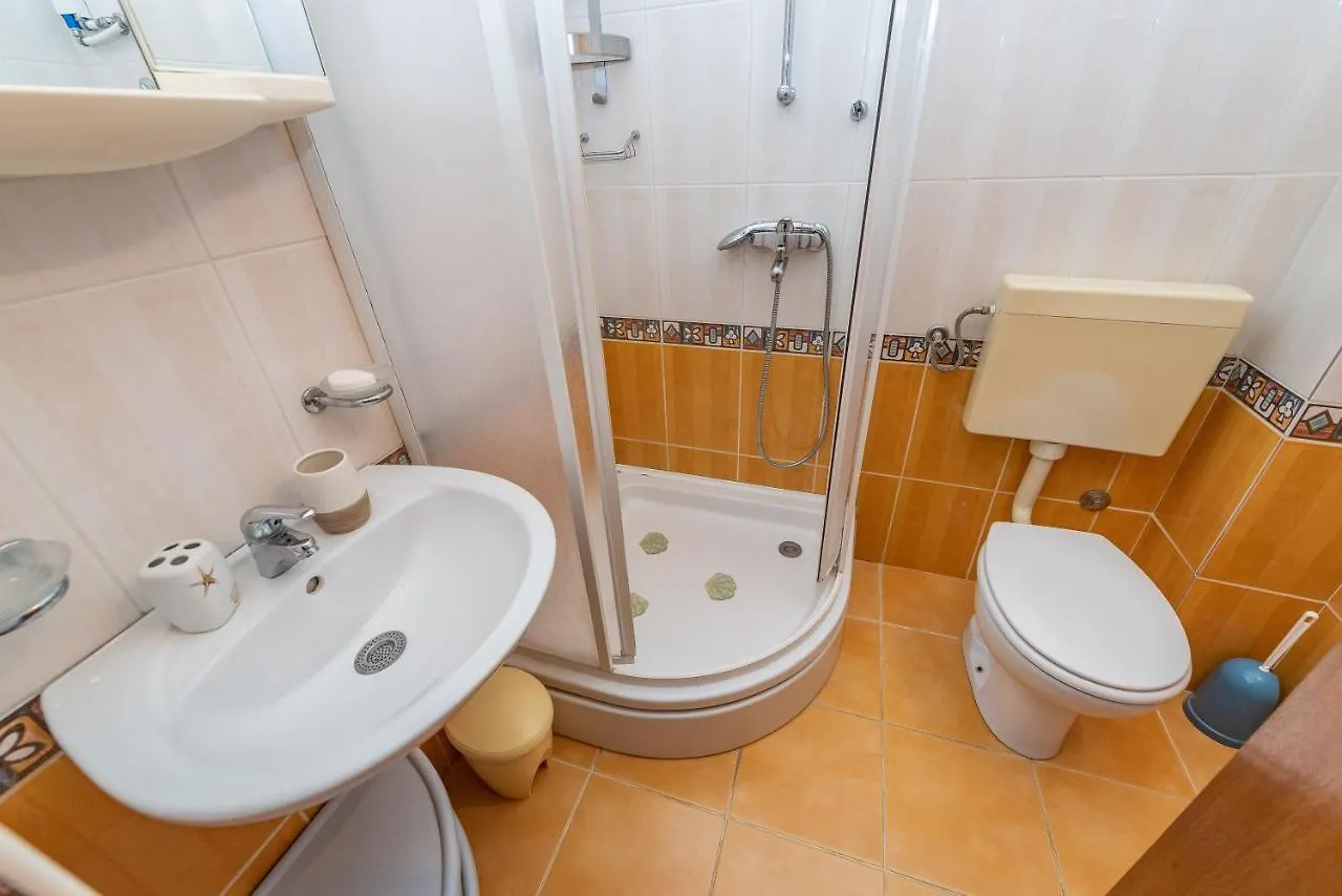 Apartmani Merica Pakostane Croatia